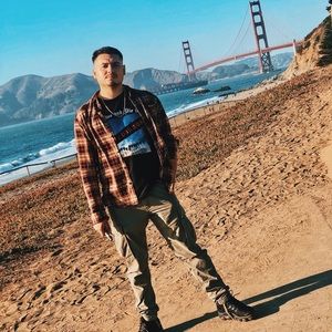 Meet your Posher, Eric